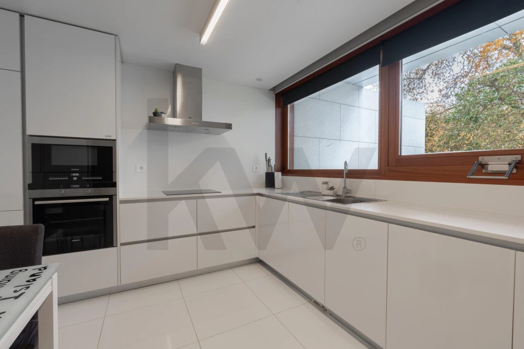 Moradia T4 para Venda em Aldoar, Foz do Douro e Nevogilde Foto 14