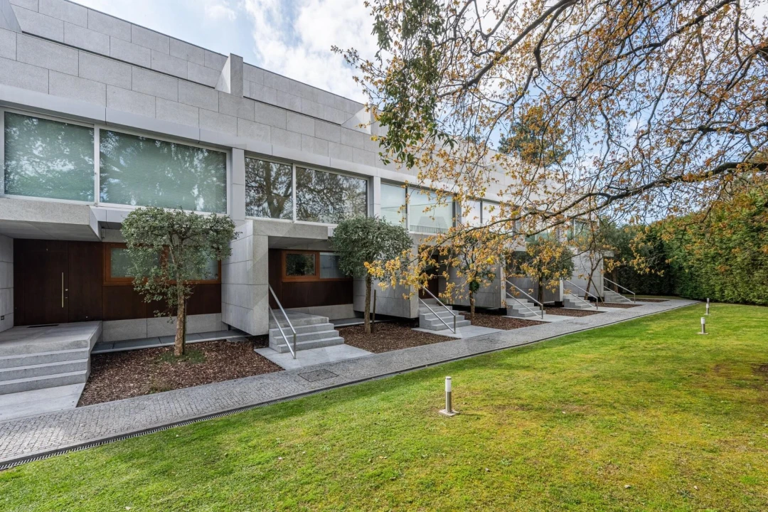 Moradia T4 para Venda em Aldoar, Foz do Douro e Nevogilde Foto 4