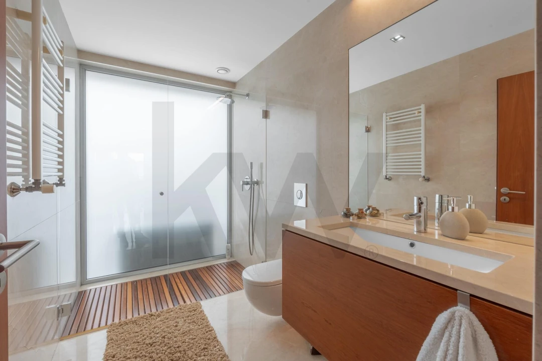 Moradia T4 para Venda em Aldoar, Foz do Douro e Nevogilde Foto 47