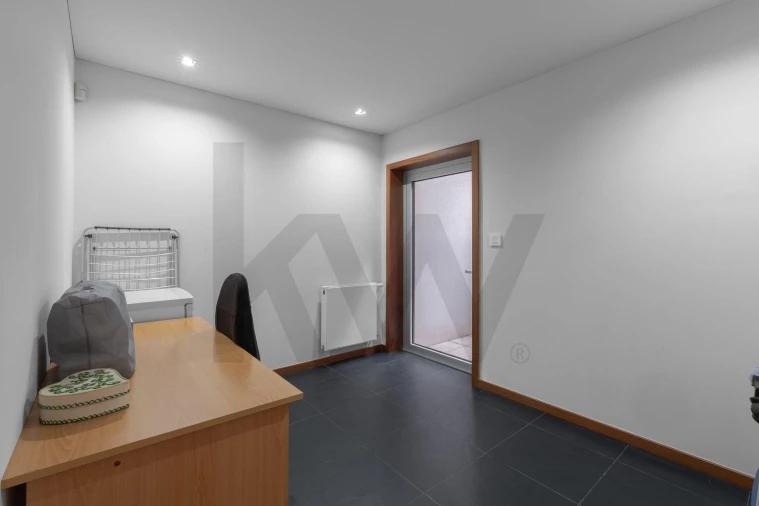 Moradia T4 para Venda em Aldoar, Foz do Douro e Nevogilde Foto 56