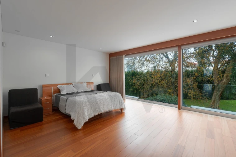 Moradia T4 para Venda em Aldoar, Foz do Douro e Nevogilde Foto 32