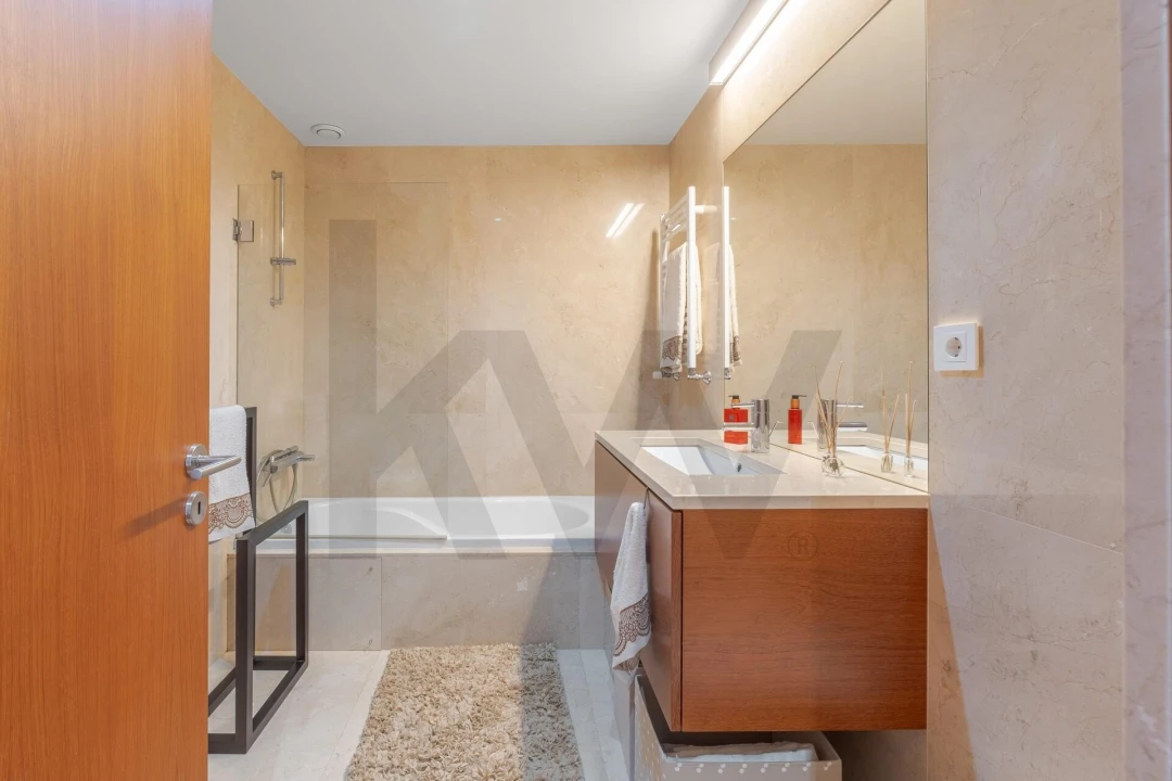 Moradia T4 para Venda em Aldoar, Foz do Douro e Nevogilde Foto 33