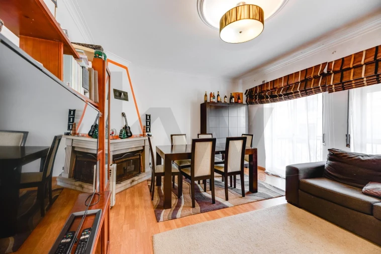 Apartamento T2 para Venda em Porto Salvo Foto 10