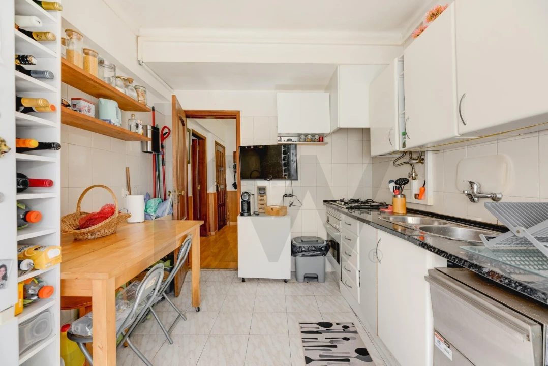 Apartamento T2 para Venda em Porto Salvo Foto 24