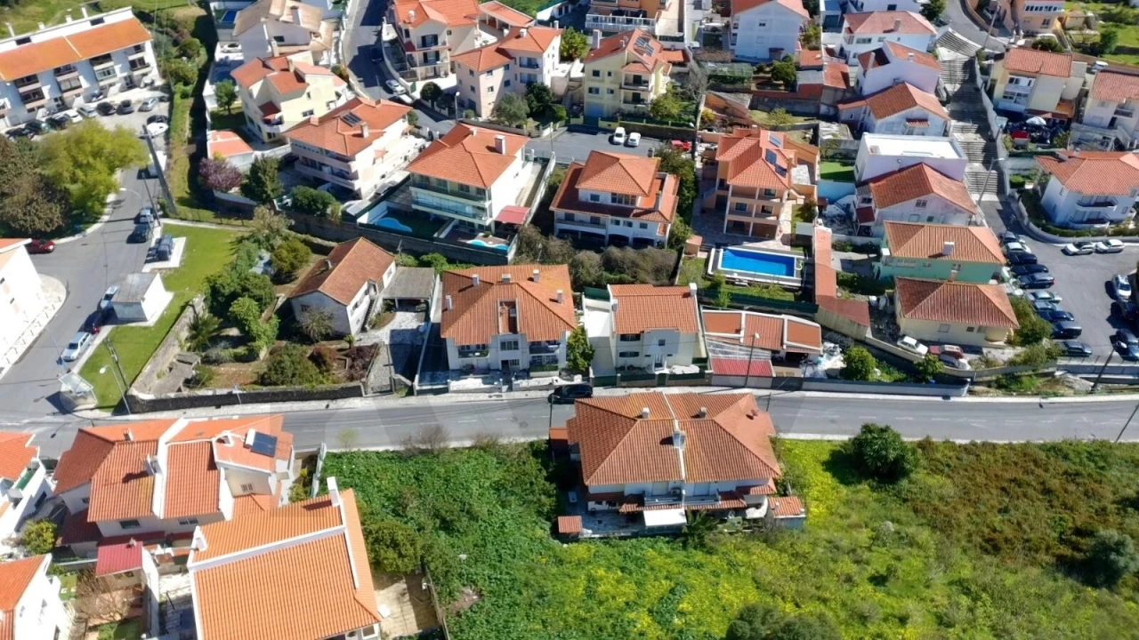 Apartamento T2 para Venda em Porto Salvo Foto 1