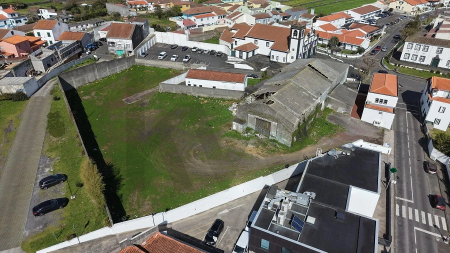 Terreno para Arrendamento em Arrifes