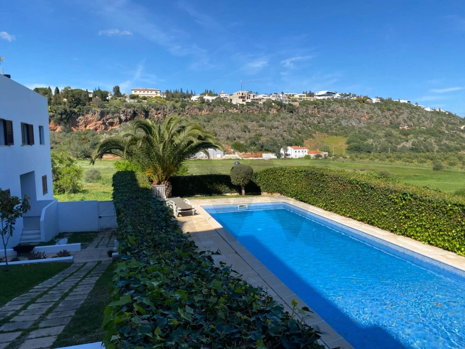 Apartamento T1 para Arrendamento em Albufeira e Olhos de Água Foto 1