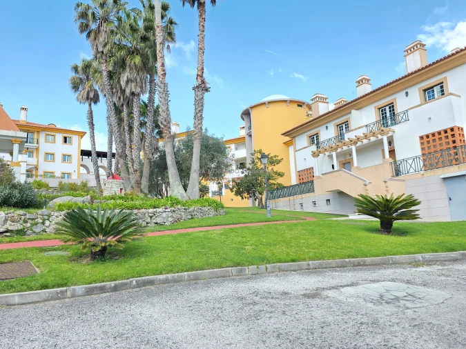 Apartamento T4 para Venda em Agualva e Mira-Sintra Foto 42