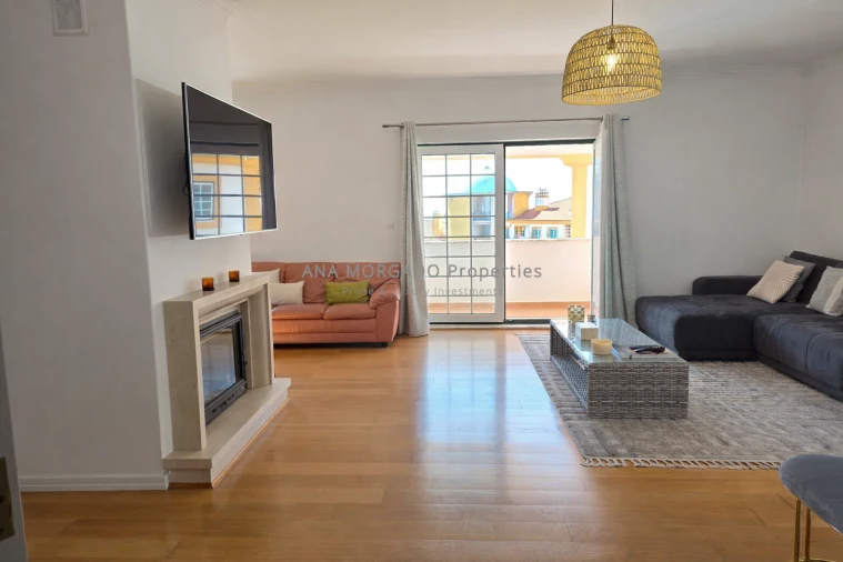 Apartamento T4 para Venda em Agualva e Mira-Sintra Foto 4