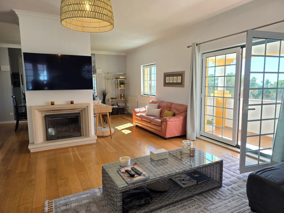 Apartamento T4 para Venda em Agualva e Mira-Sintra Foto 5