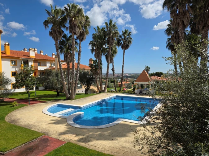 Apartamento T3 para Venda em Agualva e Mira-Sintra