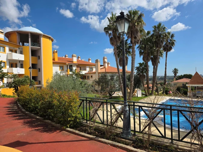 Apartamento T3 para Venda em Agualva e Mira-Sintra Foto 24