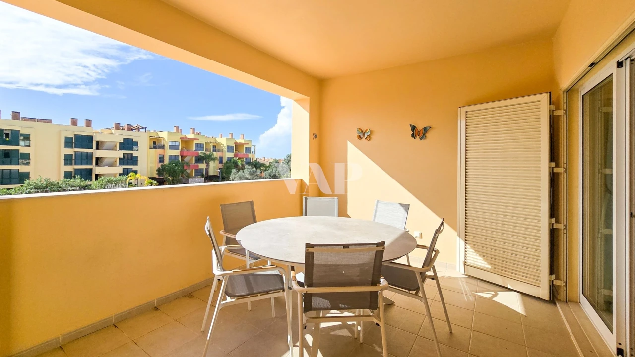 Apartamento T2 para Venda em Quarteira Foto 3