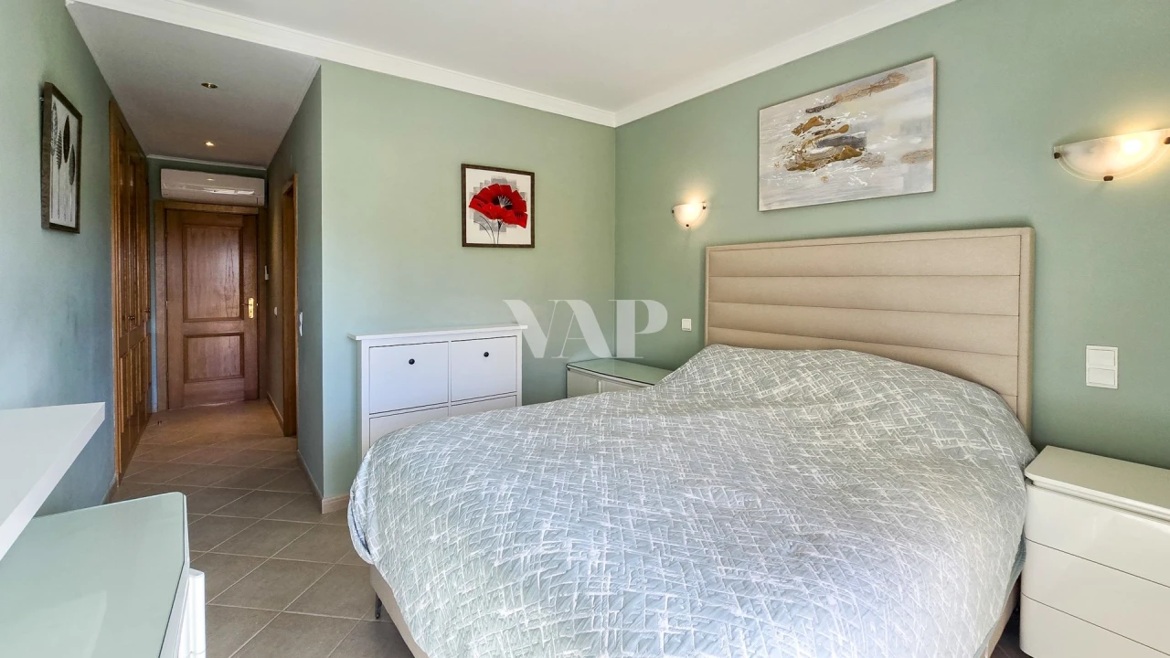 Apartamento T2 para Venda em Quarteira Foto 18