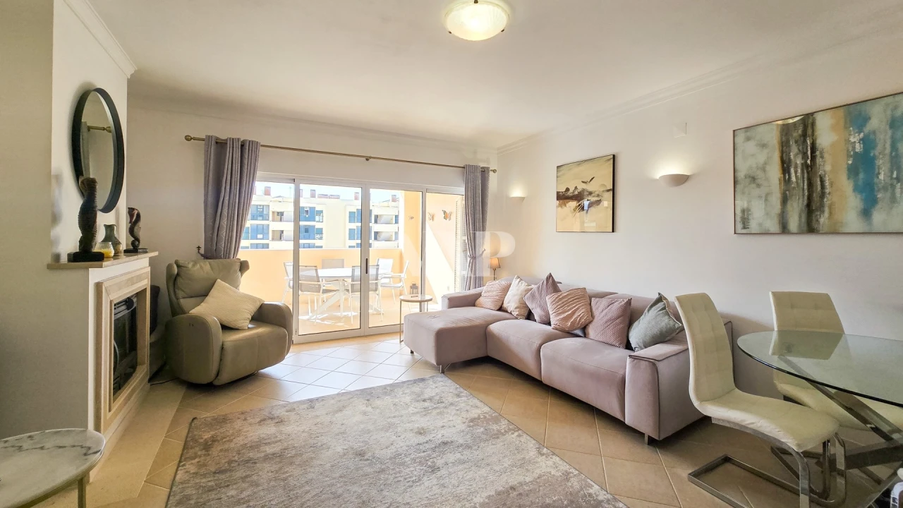 Apartamento T2 para Venda em Quarteira Foto 7