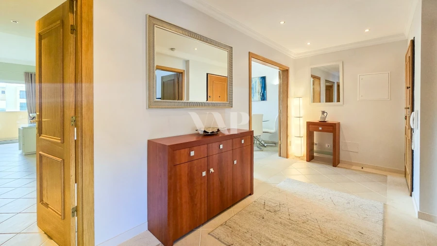 Apartamento T2 para Venda em Quarteira Foto 6