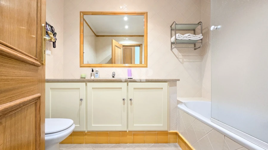 Apartamento T2 para Venda em Quarteira Foto 22