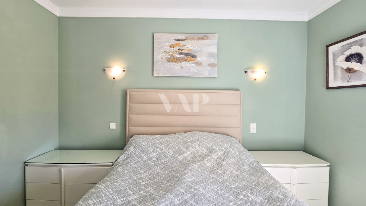 Apartamento T2 para Venda em Quarteira Foto 19