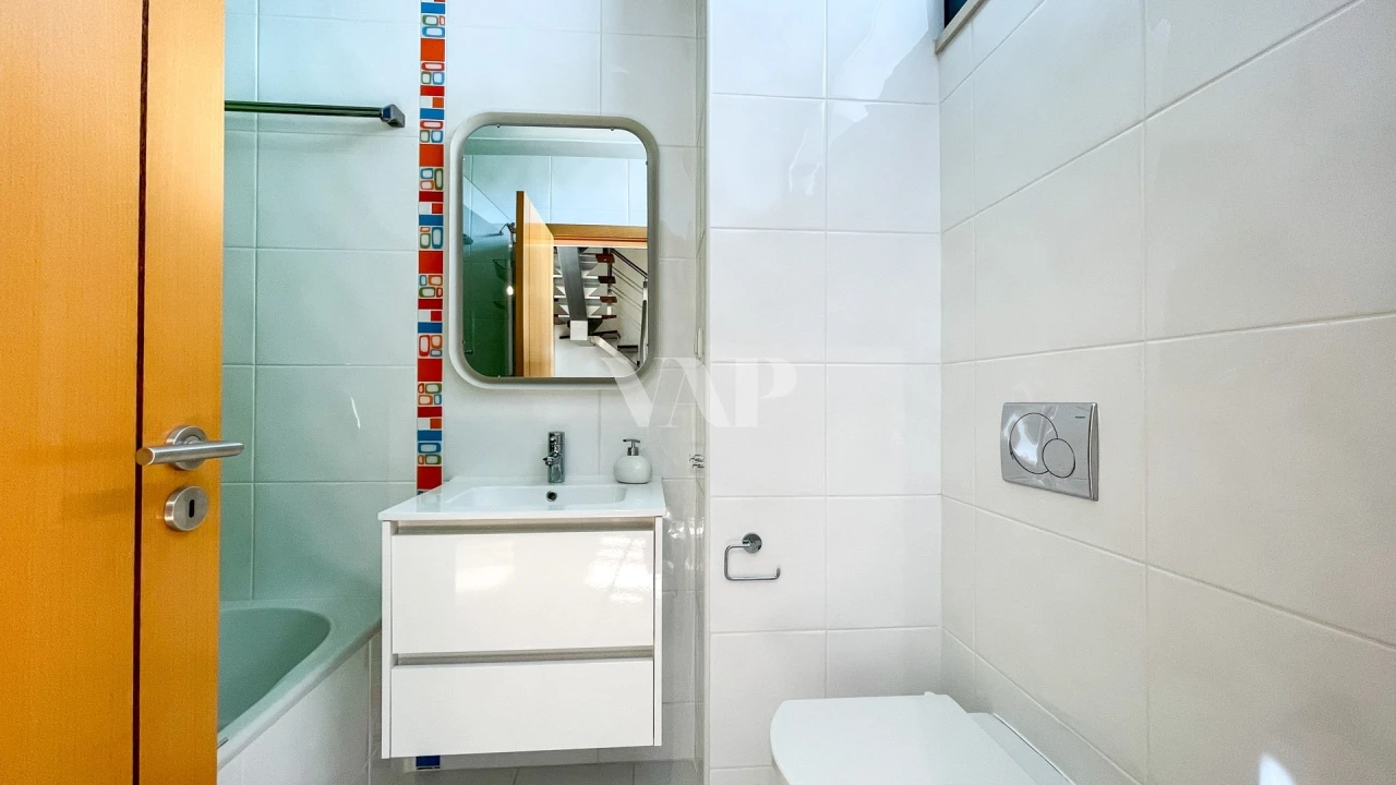 Moradia T4 para Venda em Quarteira Foto 24