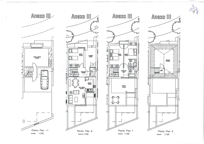 Moradia T4 para Venda em Quarteira Foto 37