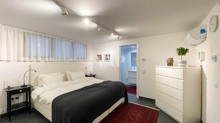 Moradia T4 para Venda em Quarteira Foto 17