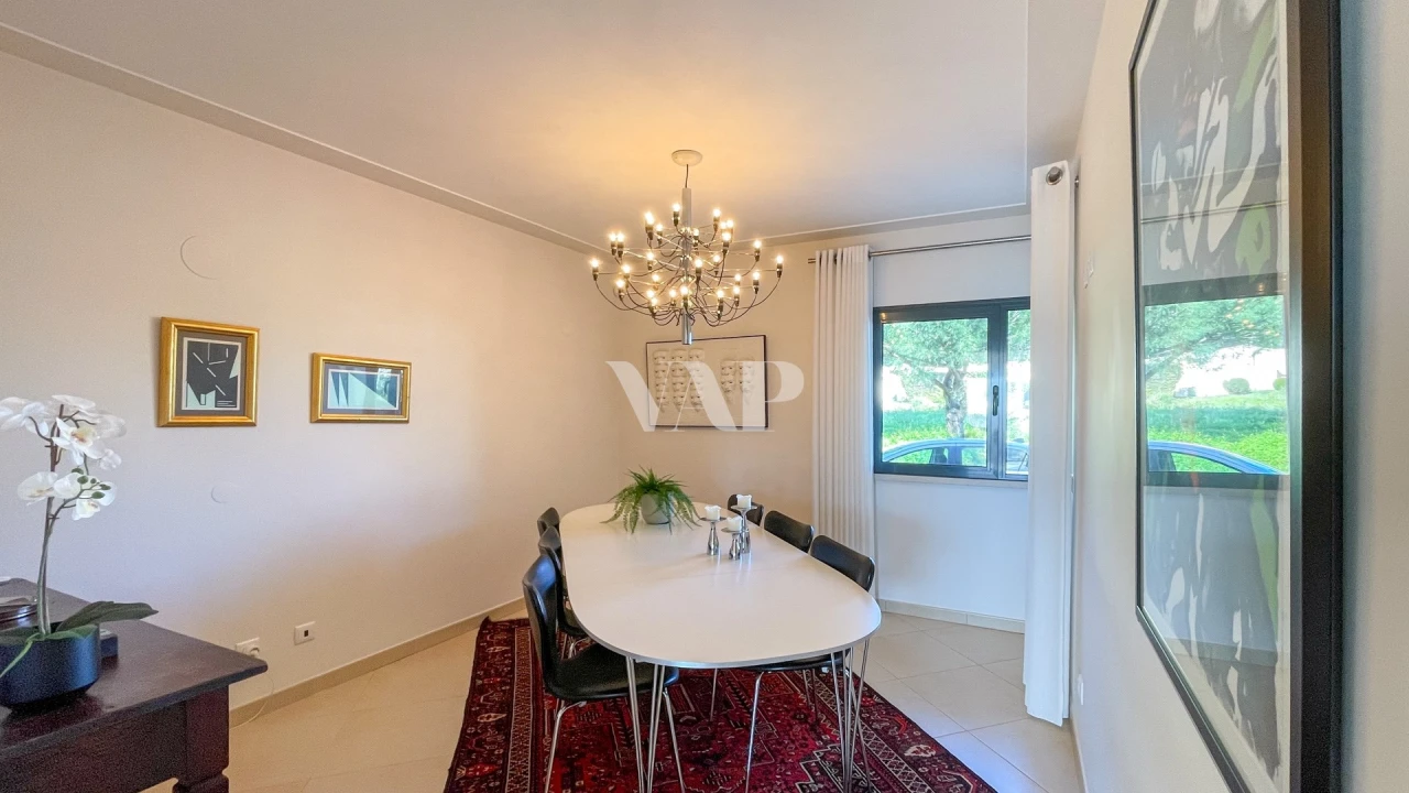 Moradia T4 para Venda em Quarteira Foto 12