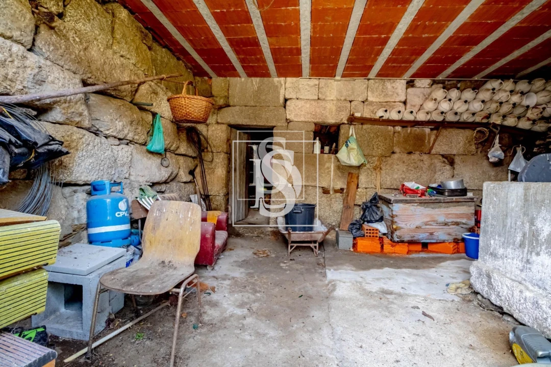 Moradia T3 para Venda em Teixeira e Teixeiró Foto 20