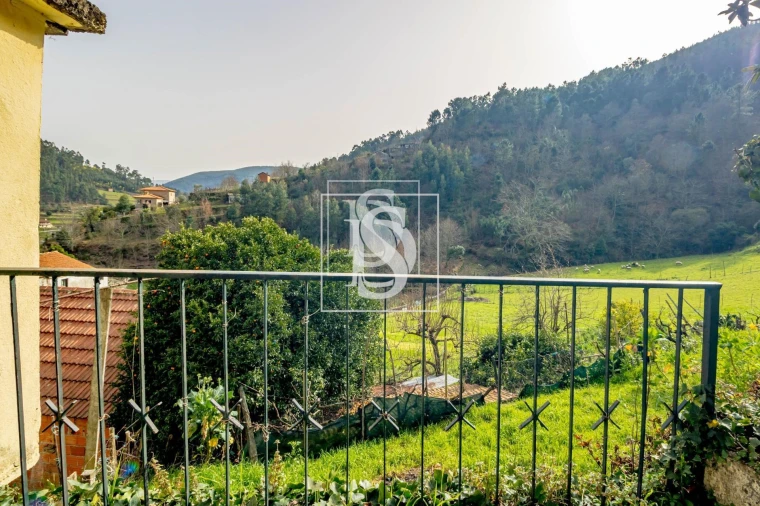 Moradia T3 para Venda em Teixeira e Teixeiró Foto 24