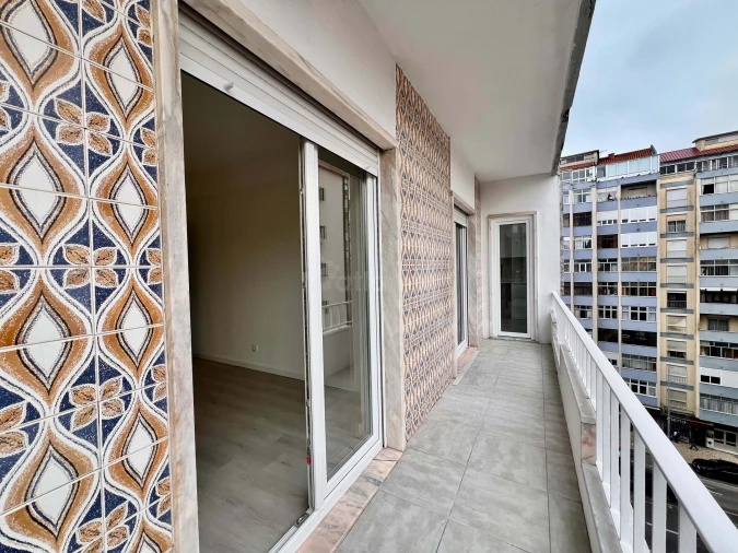 Apartamento T2 para Venda em Agualva e Mira-Sintra Foto 11