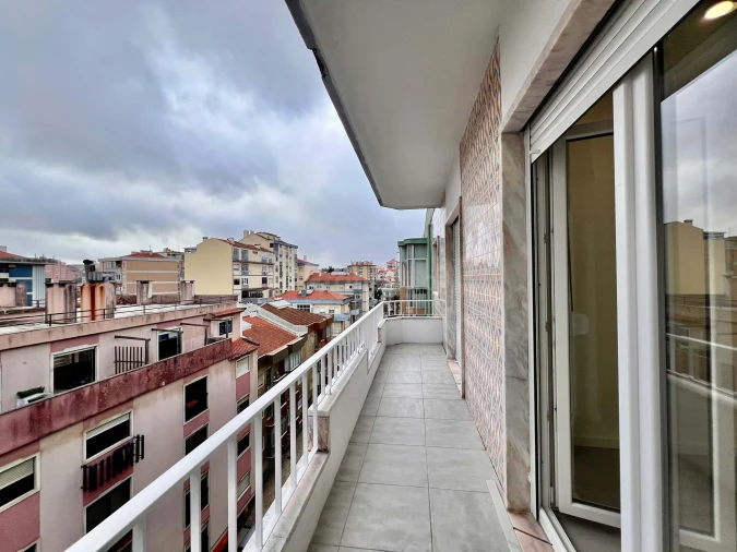 Apartamento T2 para Venda em Agualva e Mira-Sintra