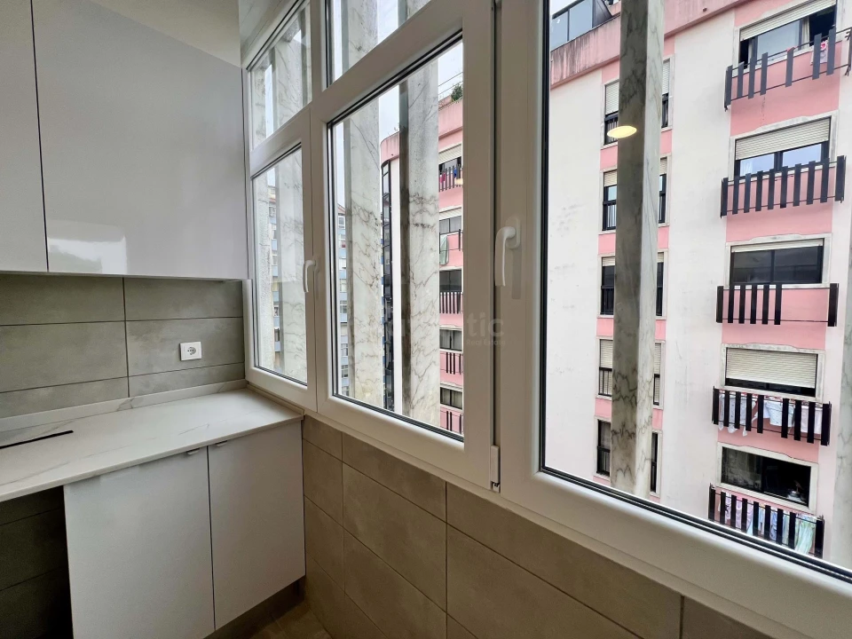 Apartamento T2 para Venda em Agualva e Mira-Sintra Foto 23