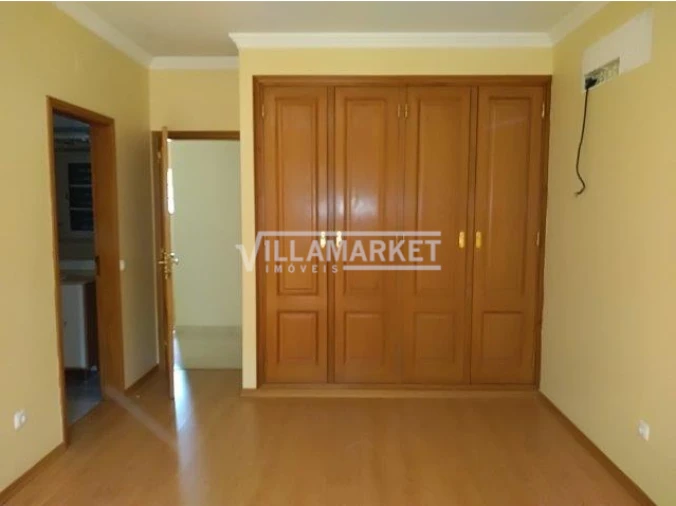 Moradia T3 para Venda em Benavente Foto 13