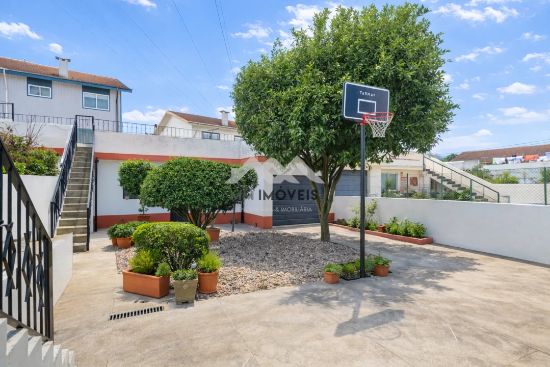 Moradia T3 para Venda em Cidade da Maia Foto 9