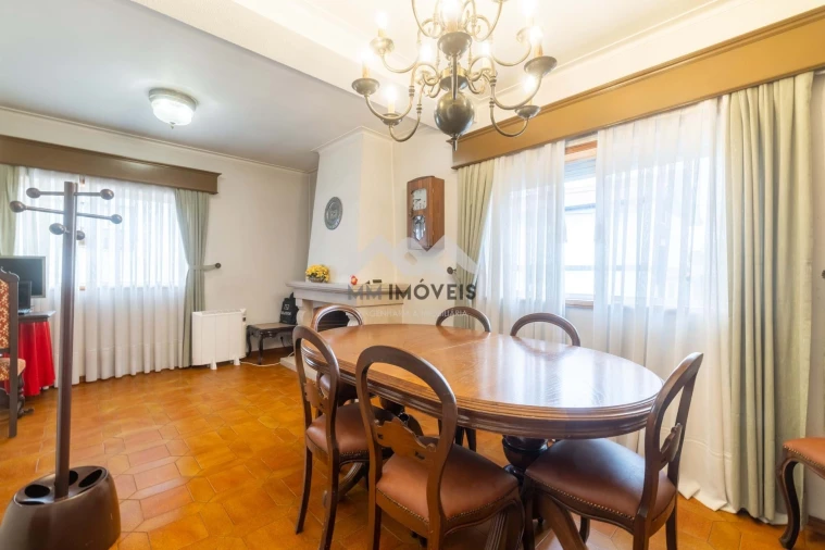 Moradia T3 para Venda em Cidade da Maia Foto 5