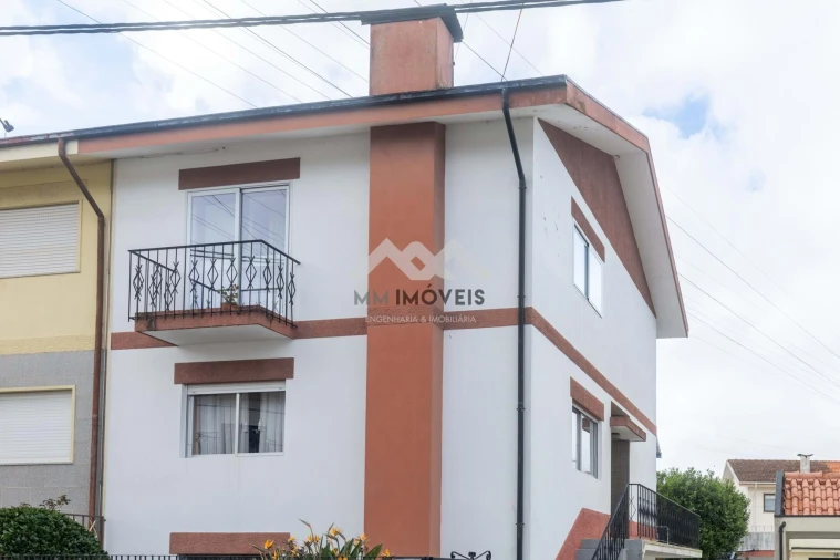 Moradia T3 para Venda em Cidade da Maia Foto 33