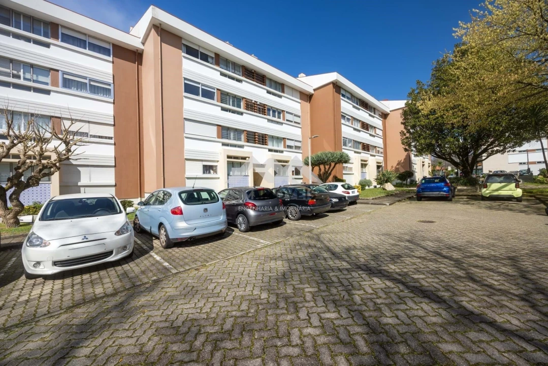 Apartamento T3 para Arrendamento em Aldoar, Foz do Douro e Nevogilde Foto 17