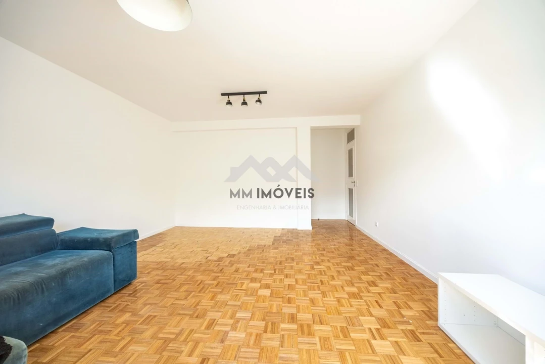 Apartamento T3 para Arrendamento em Aldoar, Foz do Douro e Nevogilde Foto 14