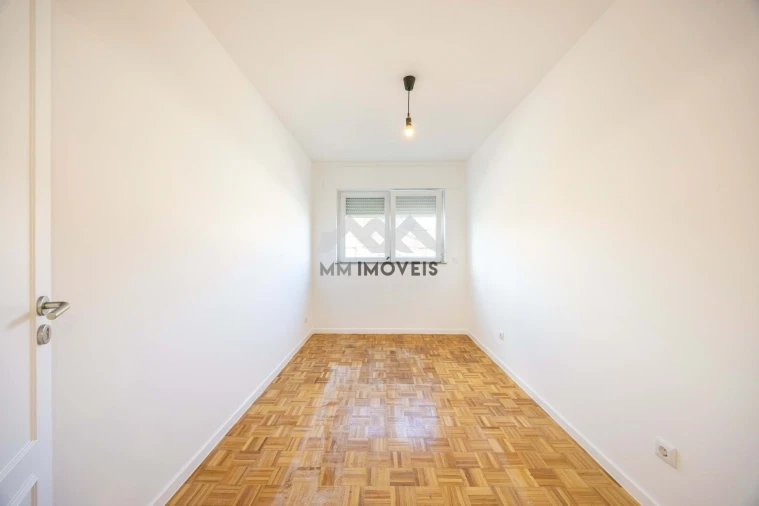 Apartamento T3 para Arrendamento em Aldoar, Foz do Douro e Nevogilde Foto 8