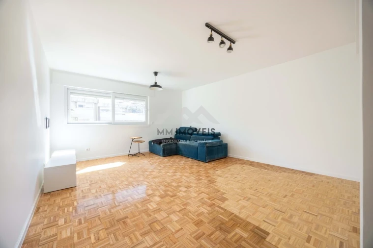 Apartamento T3 para Arrendamento em Aldoar, Foz do Douro e Nevogilde Foto 13