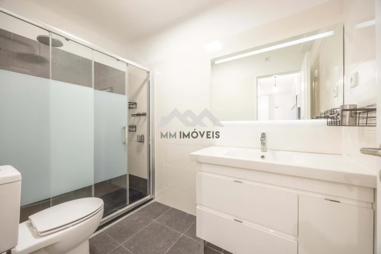 Apartamento T3 para Arrendamento em Aldoar, Foz do Douro e Nevogilde Foto 7