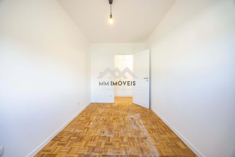 Apartamento T3 para Arrendamento em Aldoar, Foz do Douro e Nevogilde Foto 9