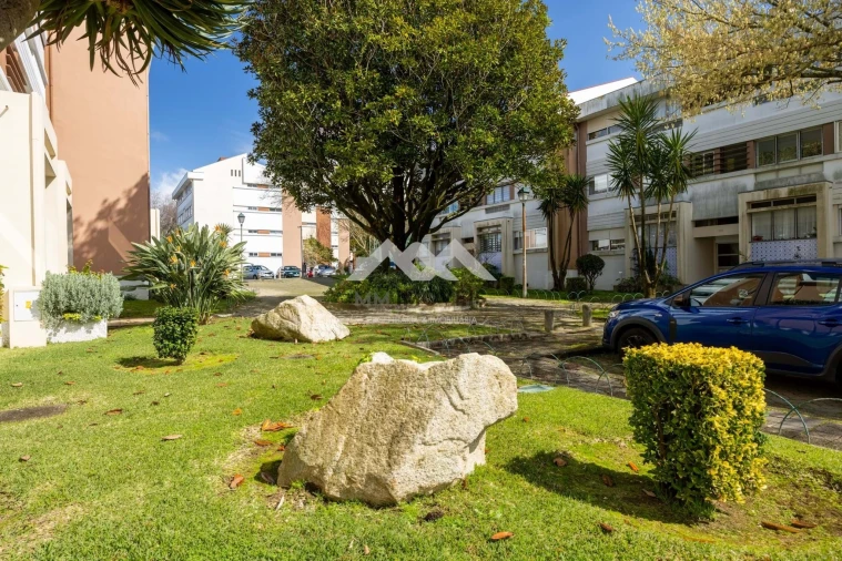 Apartamento T3 para Arrendamento em Aldoar, Foz do Douro e Nevogilde Foto 2