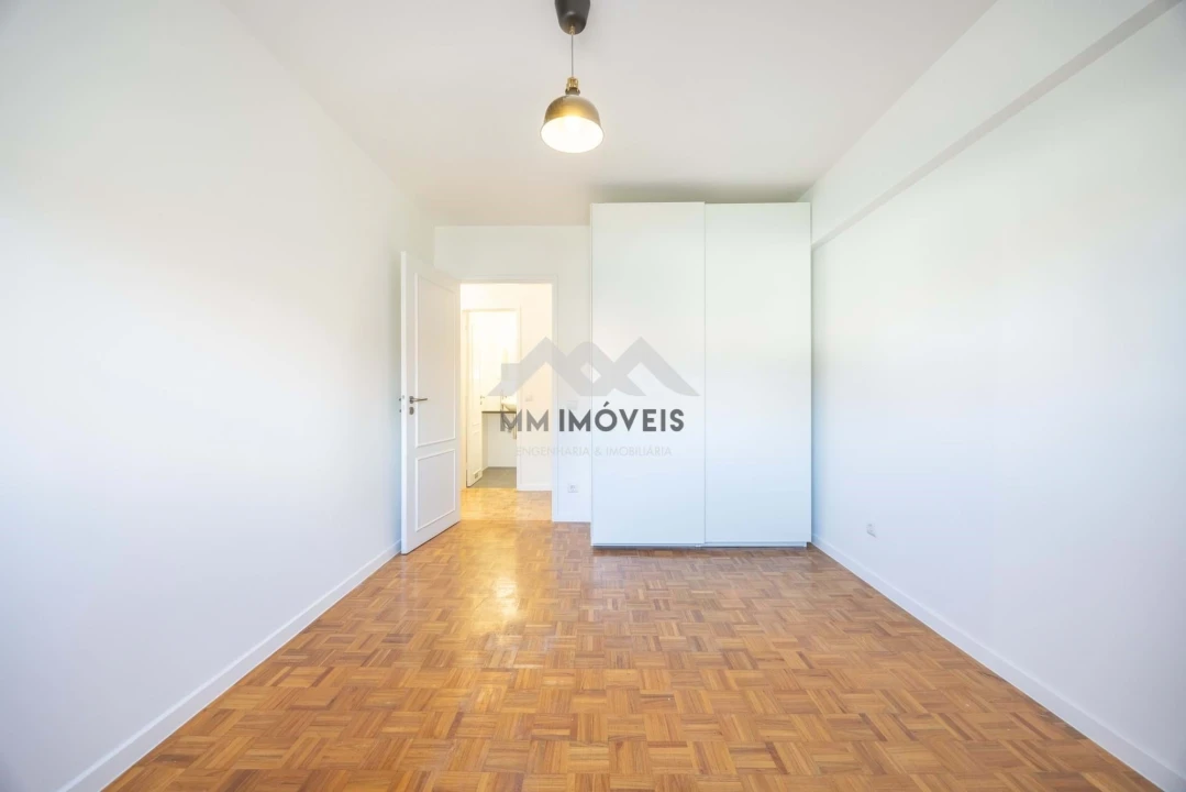 Apartamento T3 para Arrendamento em Aldoar, Foz do Douro e Nevogilde Foto 11