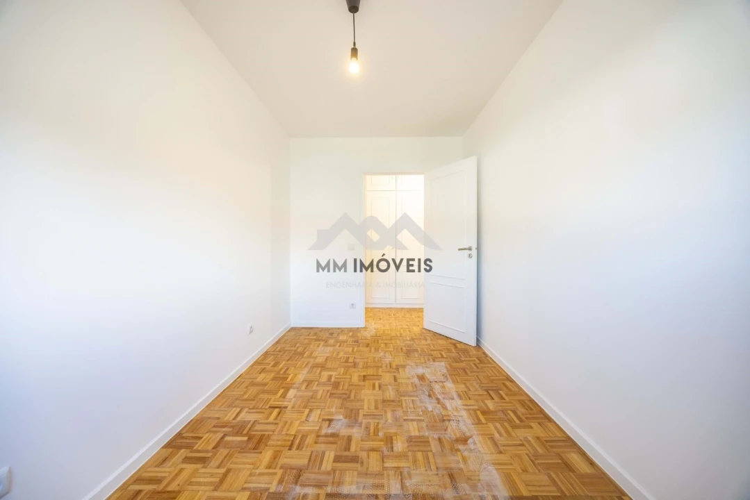 Apartamento T3 para Arrendamento em Aldoar, Foz do Douro e Nevogilde Foto 9