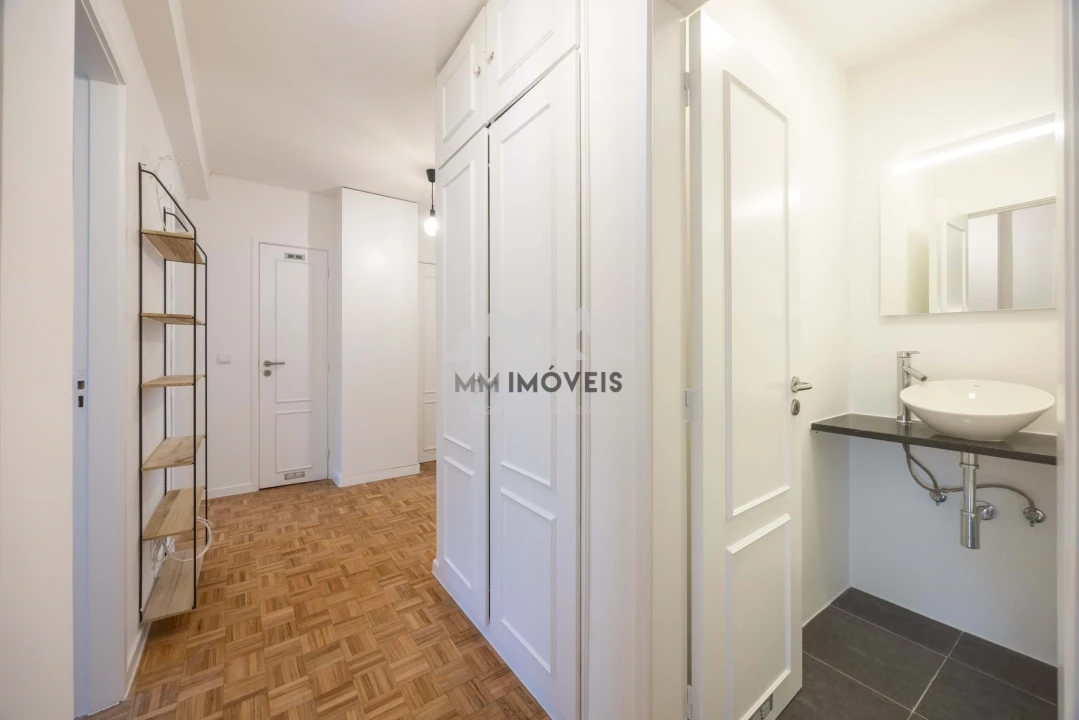 Apartamento T3 para Arrendamento em Aldoar, Foz do Douro e Nevogilde Foto 6