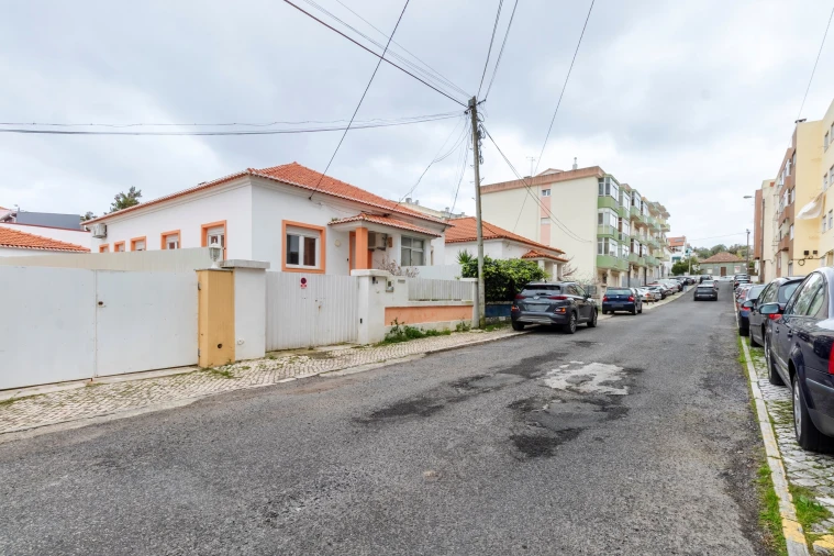 Moradia T2 para Venda em Algueirão-Mem Martins Foto 47