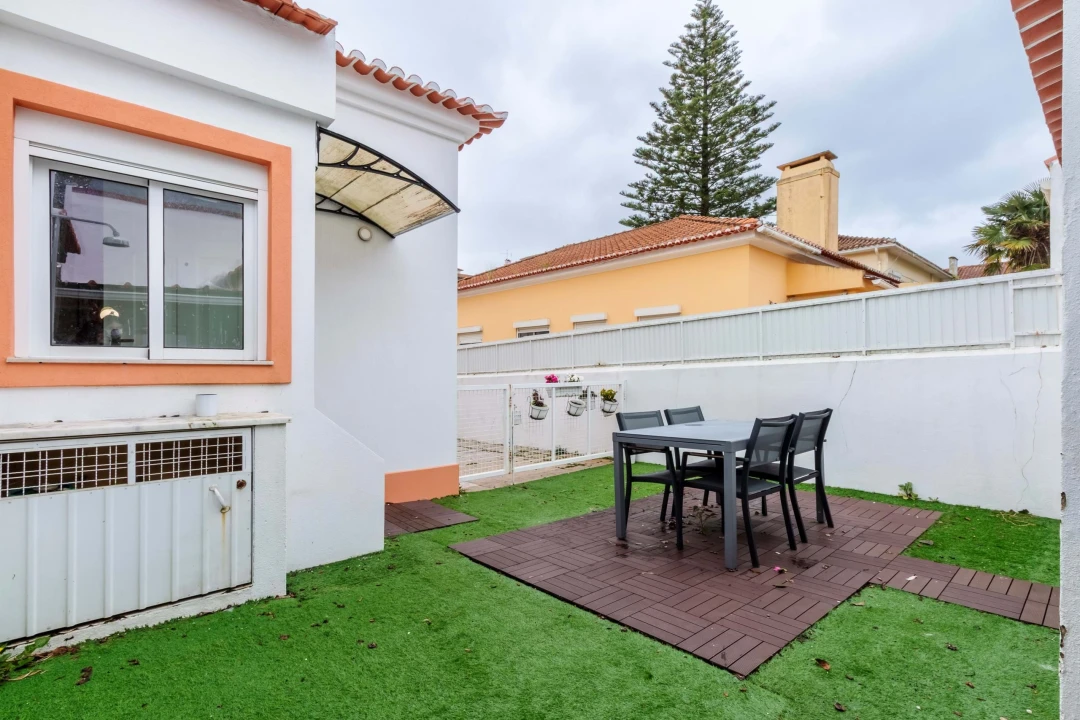 Moradia T2 para Venda em Algueirão-Mem Martins Foto 33