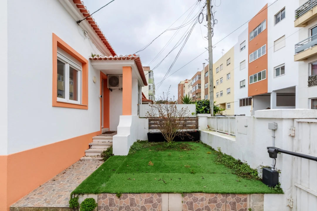 Moradia T2 para Venda em Algueirão-Mem Martins Foto 25