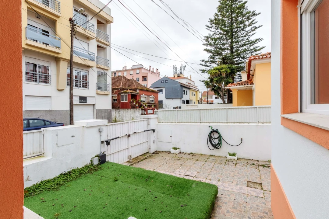 Moradia T2 para Venda em Algueirão-Mem Martins Foto 27