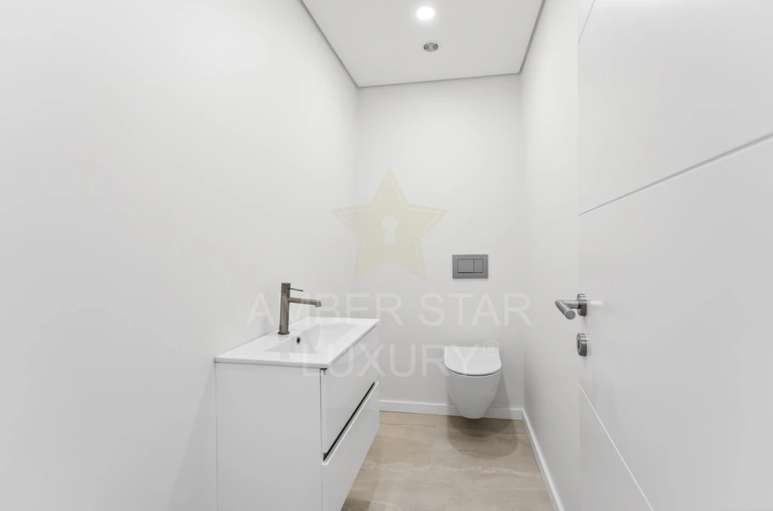 Moradia T4 para Venda em Odiaxere Foto 39